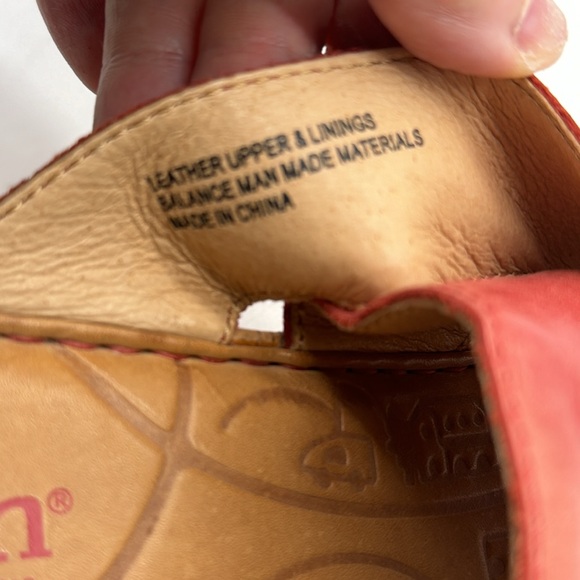 Born Red Leather Strappy Sandal With Cork Wedge Size 7 MCS6374E - Picture 8 of 11